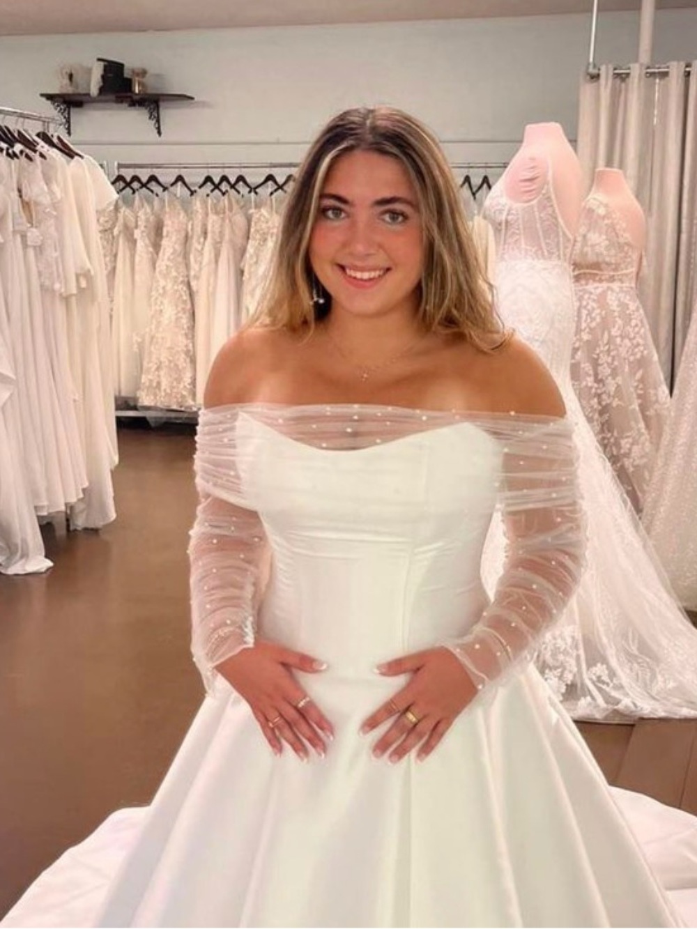 Sophia Tolli Ivory Pearl Embellished Illusion Tulle Bridal Shrug Bolero shawl